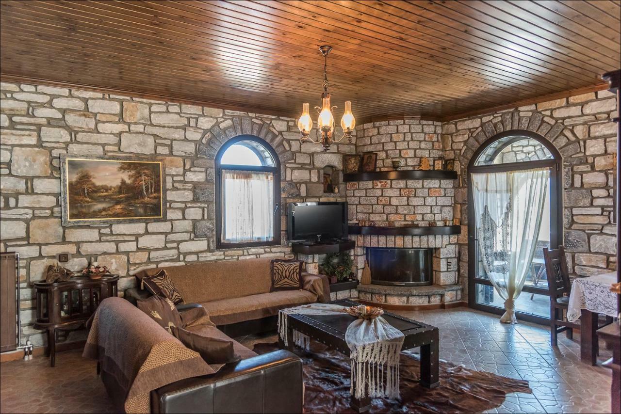 Stone Mansion Anavryti, Αμα 20569 Villa Misztrász Kültér fotó